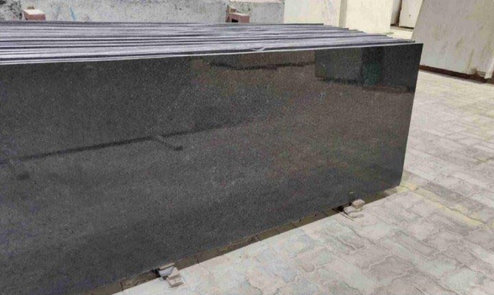 Husen Black 2