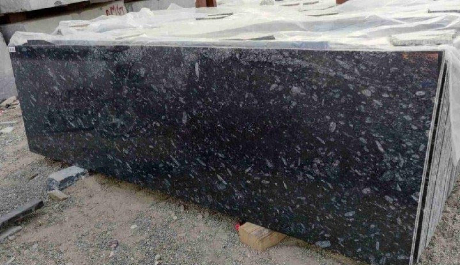 Pearl Black 3