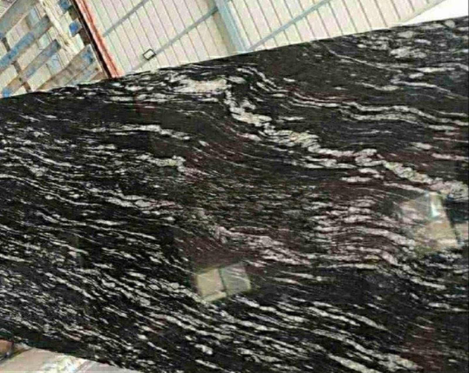 Silver Paradiso Nero 2